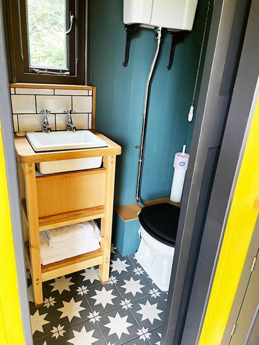 Old King William Shepherd Huts And Private Hot Tubs In North Norfolk Hunworth エクステリア 写真